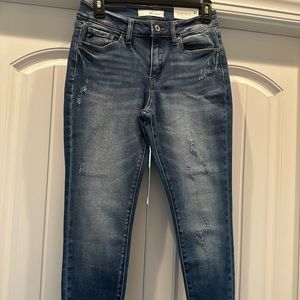 Kancan Midrise Ankle Skinny nwt tags attached